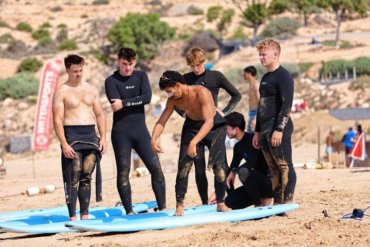 2-Hour Beginner Surf Lesson in Taghazout with Local Instructor