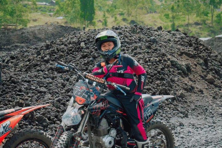 バリ・キンタマニ・ブラックラバ・ダートバイクアドベンチャー