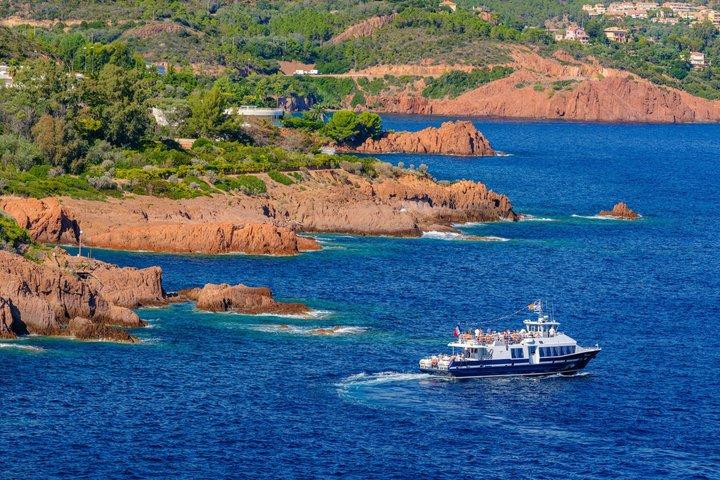 Cannes - Esterel Corniche d'Or: 2h sightseeing ferry cruise