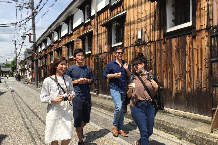 京都酒蔵体験：プライベート酒蔵ツアーと内部アクセス