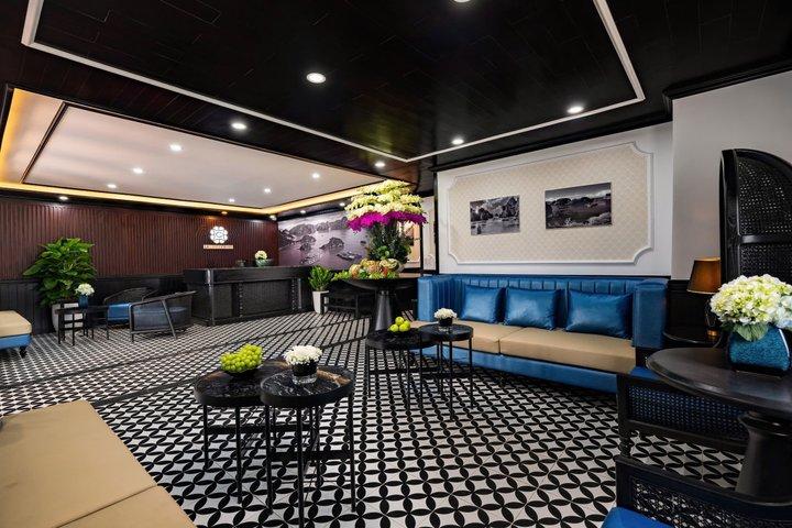 5つ星クルーズ ハロン湾とランハー湾をハノイから3日間2泊で探検