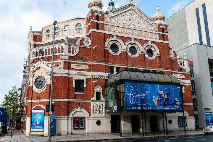 Belfast's Iconic Sites: A Self-Guided Walking Audio Tour