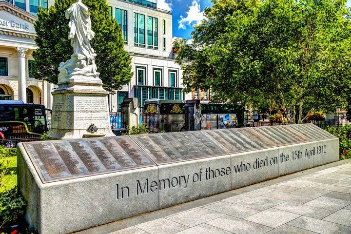 Belfast's Iconic Sites: A Self-Guided Walking Audio Tour
