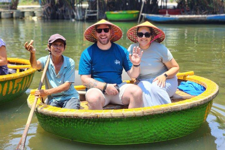 ホイアンの田園地帯の村と川の島々プライベートツアー