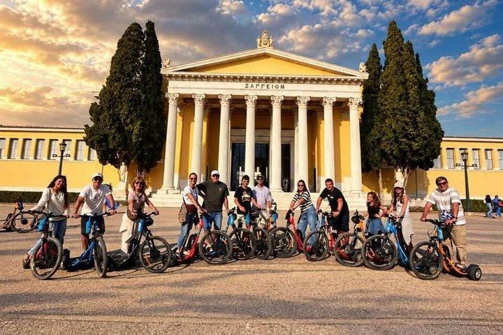 古代アテネのEバイクトライクツアー