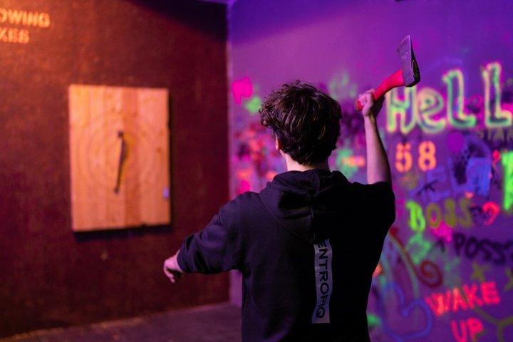 プラハの屋内・屋外楽しいゲームとジャイアントビアポン