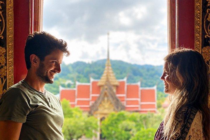 プーケット市内ツアー — 大仏、ワット・チャロン、旧市街、ローカルスナック