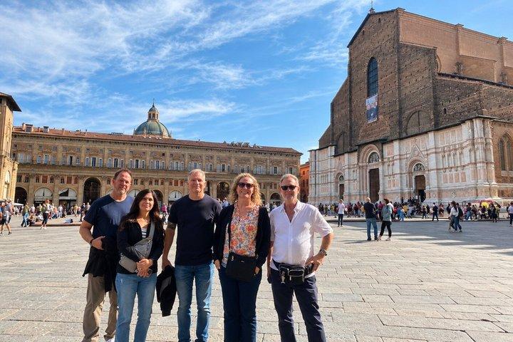 Bologna Walking Tour: Explore Top Sights & Hidden Gems