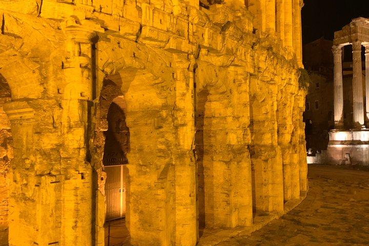 プライベート古代ローマツアーおよび公式ドライバーガイド