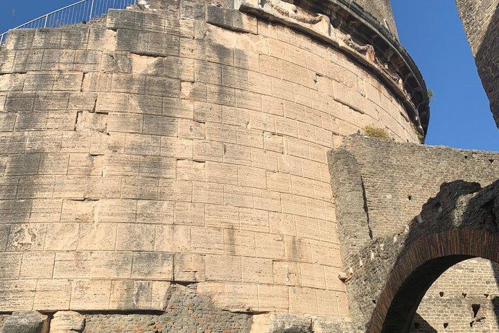 プライベート古代ローマツアーおよび公式ドライバーガイド