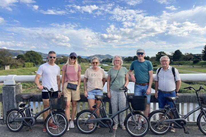 京都：3時間サイクリングまたはE-バイクツアーで名所と隠れた名所を巡る
