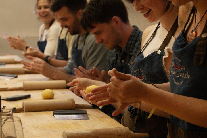 ローマ [4in1] パスタ作り・ティラミス・ワインテイスティング・秘密の地下室