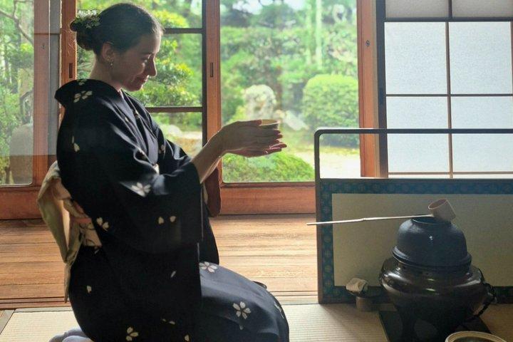Private Wellness Tea Ceremony in Kyoto