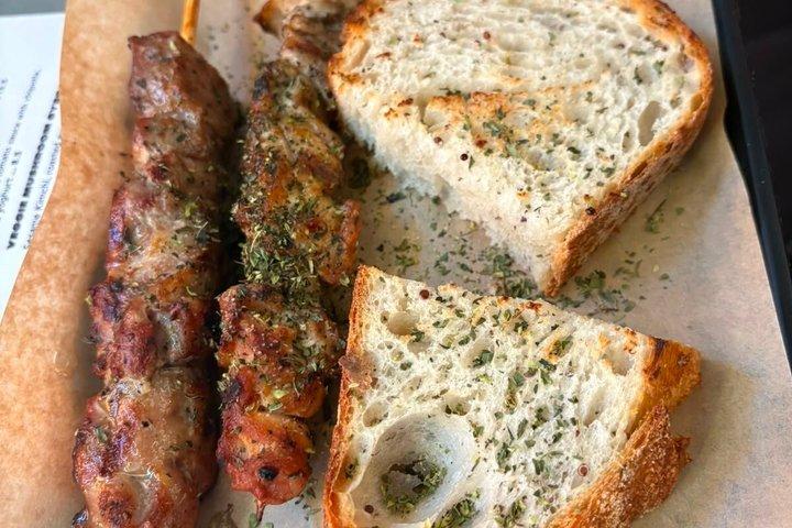 アテネで空腹？地元民のようにストリートフードを食べる