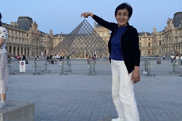 Paris Day Trip from London: Guided & Eiffel Tower Lunch Option