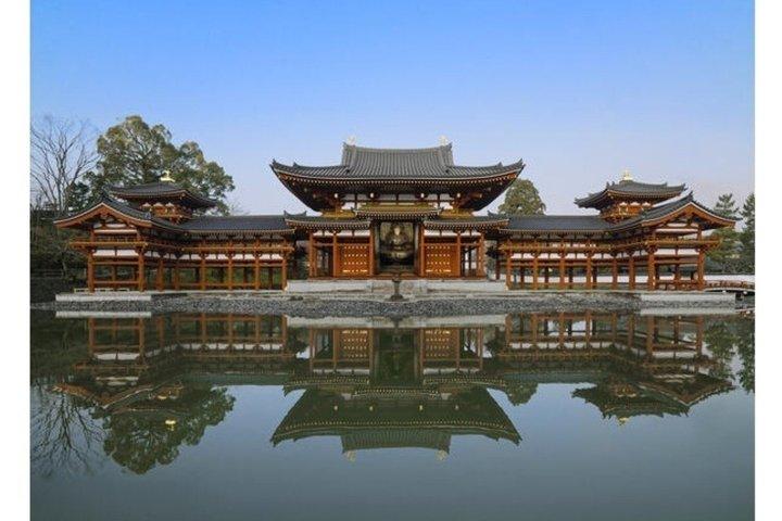 宇治ウォーキングツアー：平等院と茶道体験（京都から）