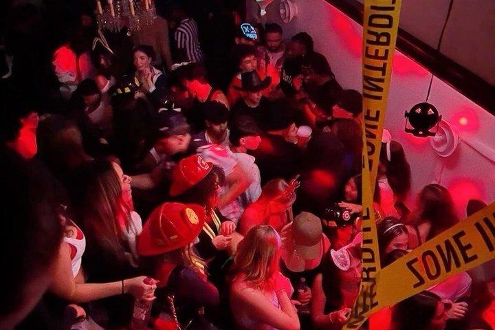 バルセロナ ハロウィン パブクロール：3つのバー、クラブ入場料＆追加ナイト