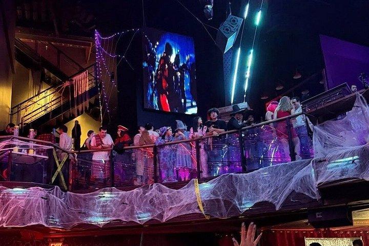 バルセロナ ハロウィン パブクロール：3つのバー、クラブ入場料＆追加ナイト