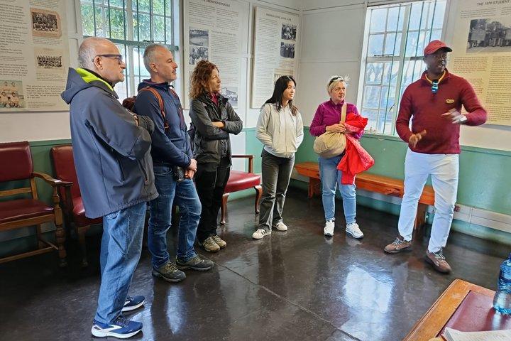 Exposição Nelson Mandela e Tour a Pé pelo Bairro