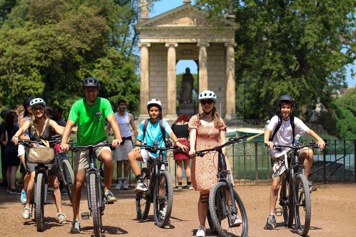 ヴィラ・ボルゲーゼE-バイクツアー：ローマの美しい公園で小グループ
