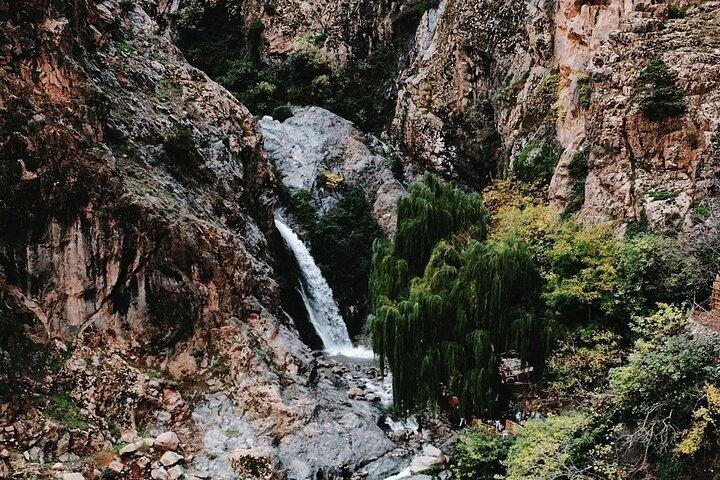 Marrakech: Atlas Mountains, Waterfalls, Hike & Lunch –Small Group