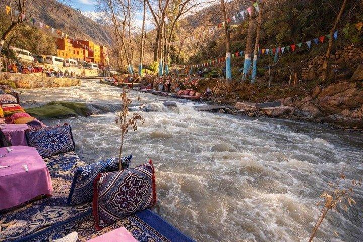Marrakech: Atlas Mountains, Waterfalls, Hike & Lunch –Small Group