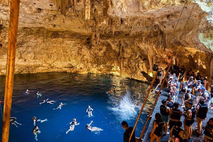 Chichen Itza, 2 Cenotes & Valladolid Tour from Cancun