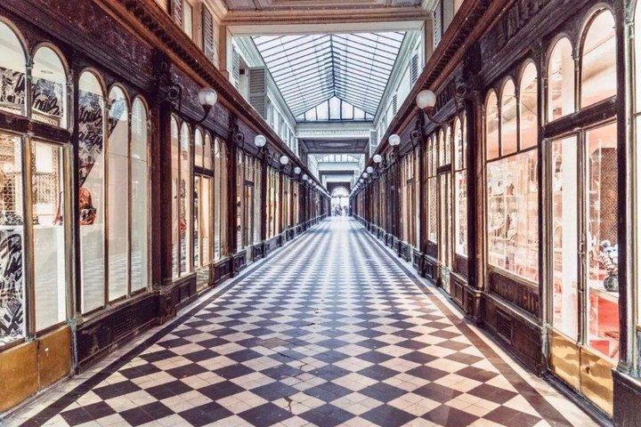 Paris : Passages secrets et visite du musée du Louvre