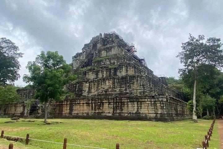 シェムリアップ：ベン・メレア、コ・ケ寺院＆クレン滝ツアー