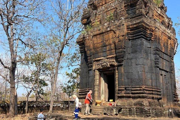 シェムリアップ：ベン・メレア、コ・ケ寺院＆クレン滝ツアー