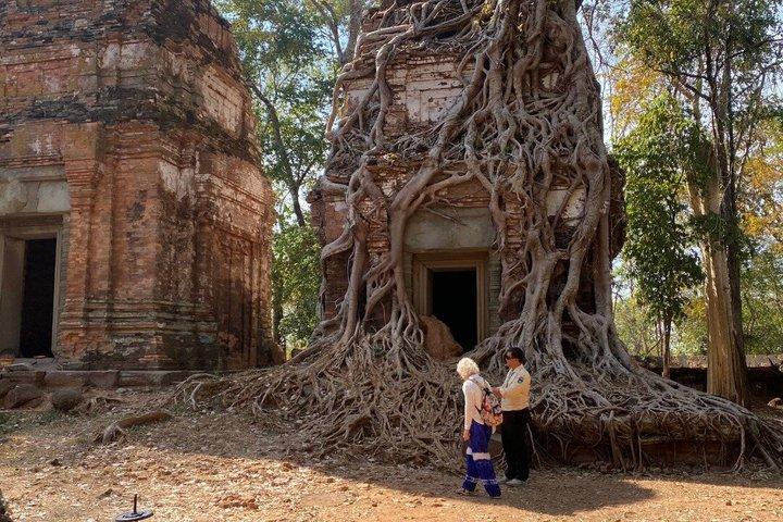 シェムリアップ：ベン・メレア、コ・ケ寺院＆クレン滝ツアー
