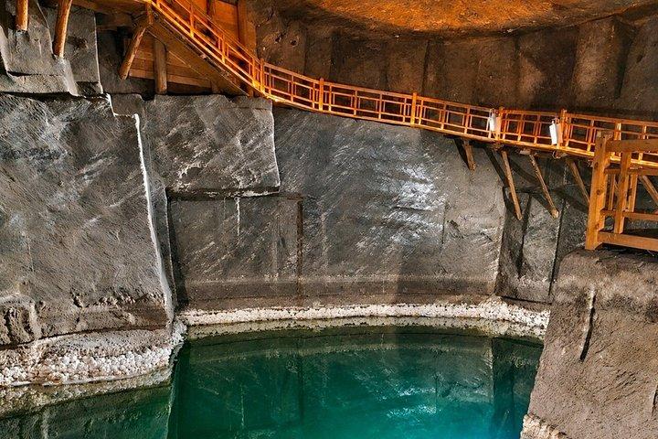 クラクフ発ヴィエリチカ塩鉱半日ツアー