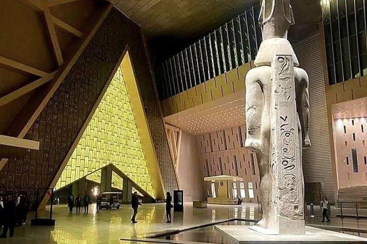 ギザのピラミッド、グランド・エジプト博物館、ツタンカーメンの豪華プライベートツアー