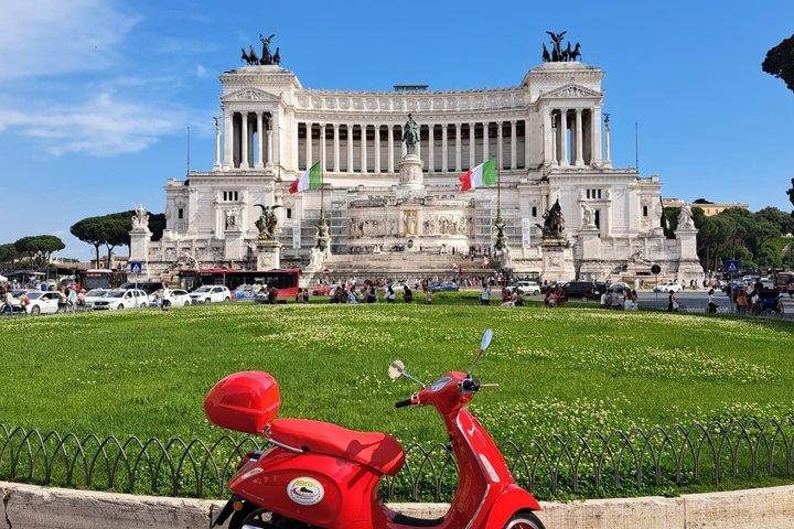 Noleggio Vespa a Roma 24 ore