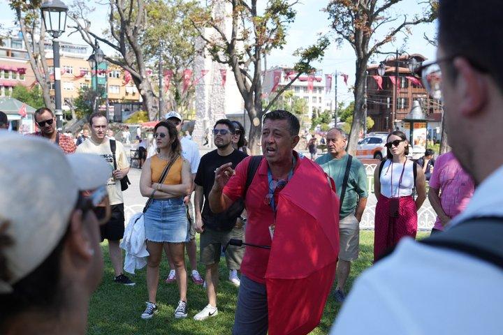 旧市街イスタンブールウォーキングツアー：ブルーモスクとグランドバザール