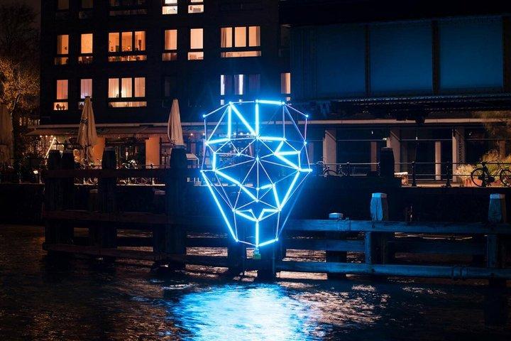 Amsterdam Light Festival Cruise with German Guide