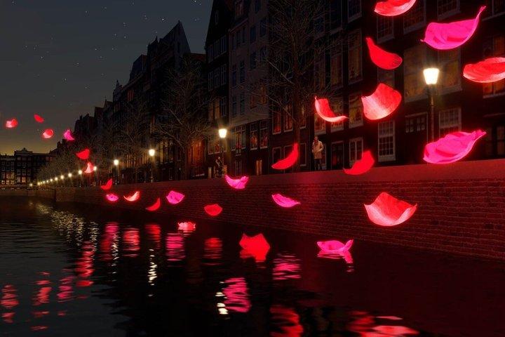 Amsterdam Light Festival Cruise with German Guide