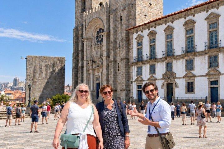 Private Porto City Tour with Shared Sailing & Wine Tasting