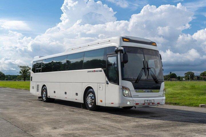 グループ向けのRiu Playa Blancaホテルへのシャトルバス