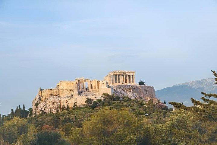 Private Athens Instagram Tour from Outside with no Entries
