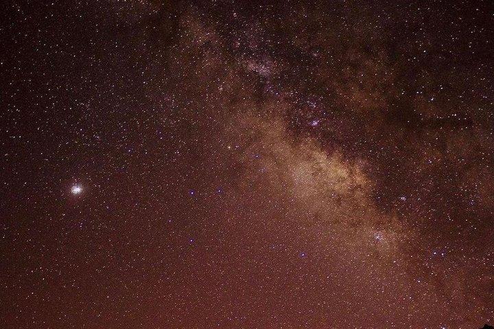 テネリフェ島南部の料理を楽しみながら、夜にテイデ山を訪れるツアー。
