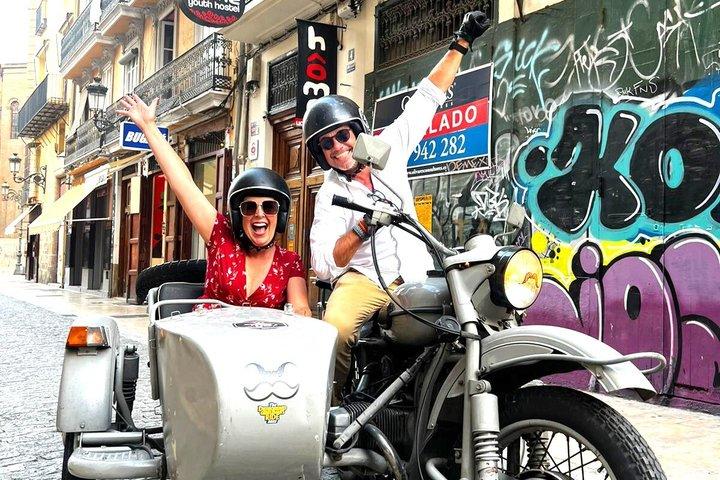 Private Tour in Vintage Sidecar through Valencia