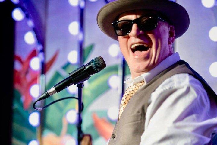 シティのひとくち：ライブミュージックとルーフトップバーで楽しむNYCの夜