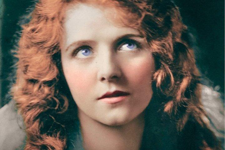 Historias de fantasmas de Broadway: Recorrido de audio autoguiado a pie