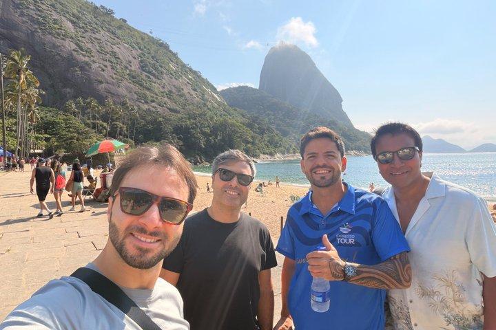 Rio Highlights: 8-Hour Private Tour with Airport, Port, and Hotel