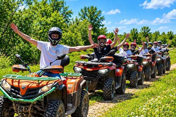 ブカレスト近郊の半日 ATV ファン ツアー