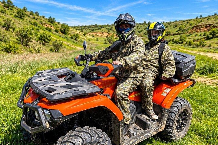 ブカレスト近郊の半日 ATV ファン ツアー