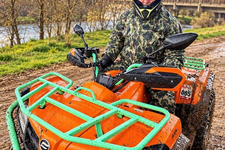 ブカレスト近郊の半日 ATV ファン ツアー