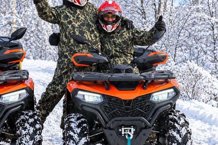 ブカレスト近郊の半日 ATV ファン ツアー