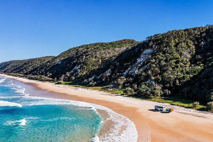 Noosa: Learn To Surf Safari & Beach 4×4 Tour